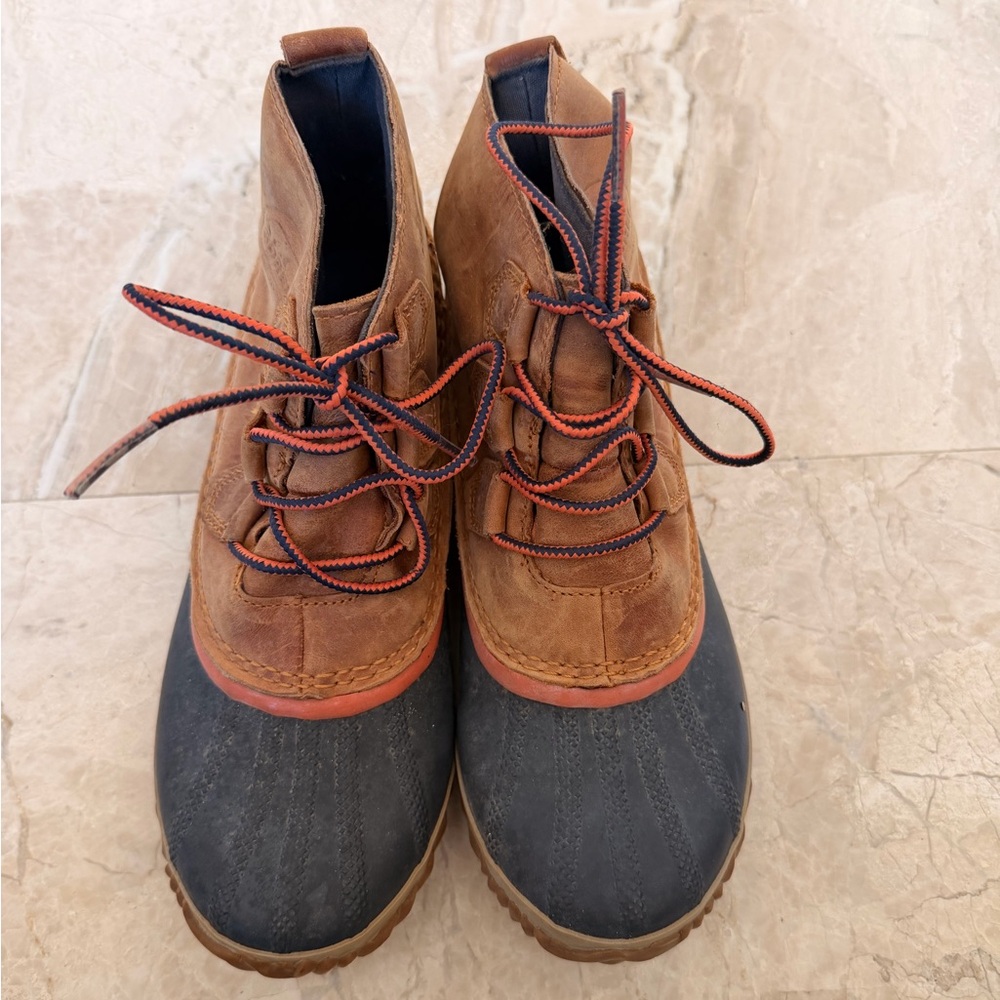 Sorel Duck Boots Womens 8 Caramel Brown Leather Waterproof Out 'N About